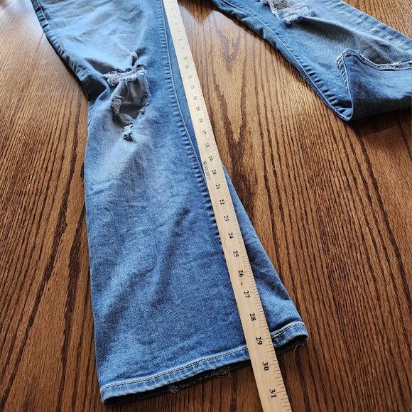 BKE Stella Bootcut Distressed y2k Jeans Size 26 Low Rise Whiskered - Picture 8 of 8